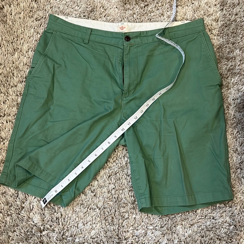 Men’s dockers flat front shorts size 36 waist 10 inch inseam